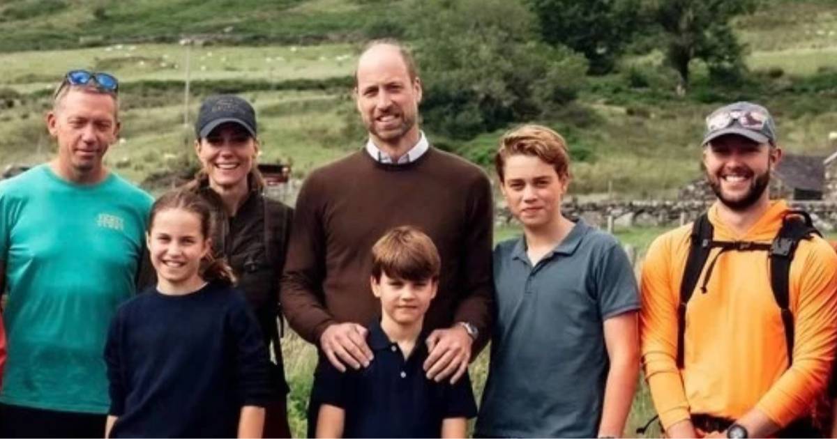 Kate and William Share Special Family Snapshot in Honor of Mountain Rescue Volunteers