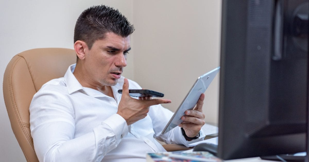 Man transferring wife’s photos to her new iPhone at their salon noticed her coworker looked 'almost terrified' — weeks later, she abruptly moved out