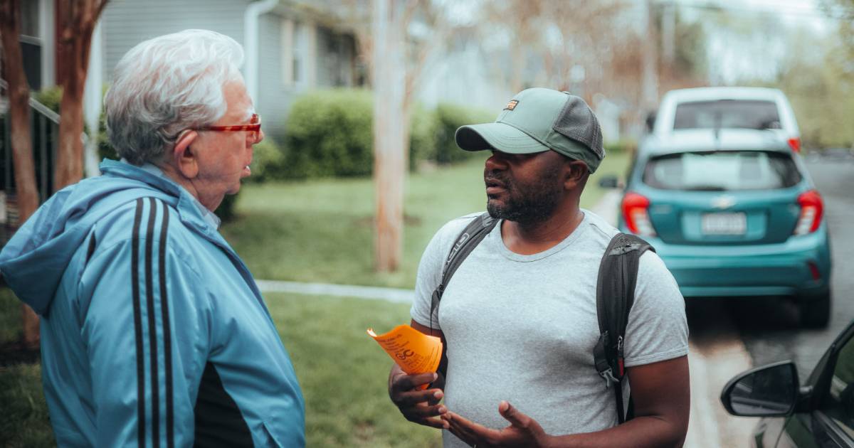 Landlord changed the locks while tenant was 680 miles away. It backfired for $10,800