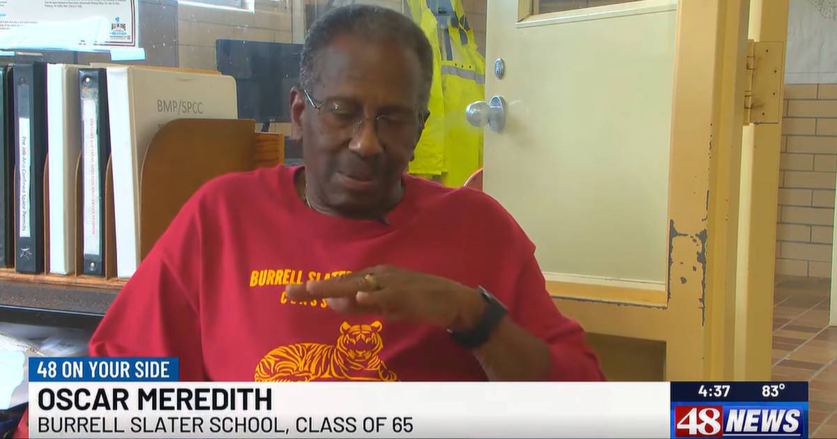 His wife lost his class ring before their wedding. 60 years later, sewer workers found it and tracked him down