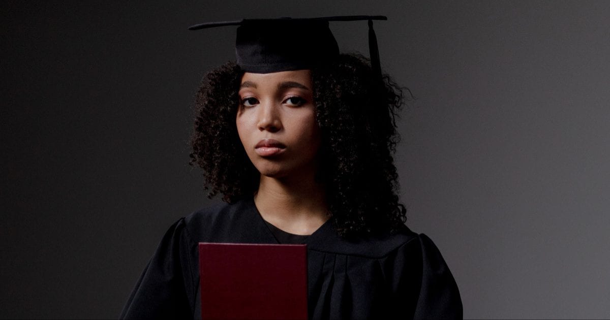 She was the first in her family to graduate. Her dad skipped it for girlfriend’s daughter’s recital — but his excuse left her heartbroken