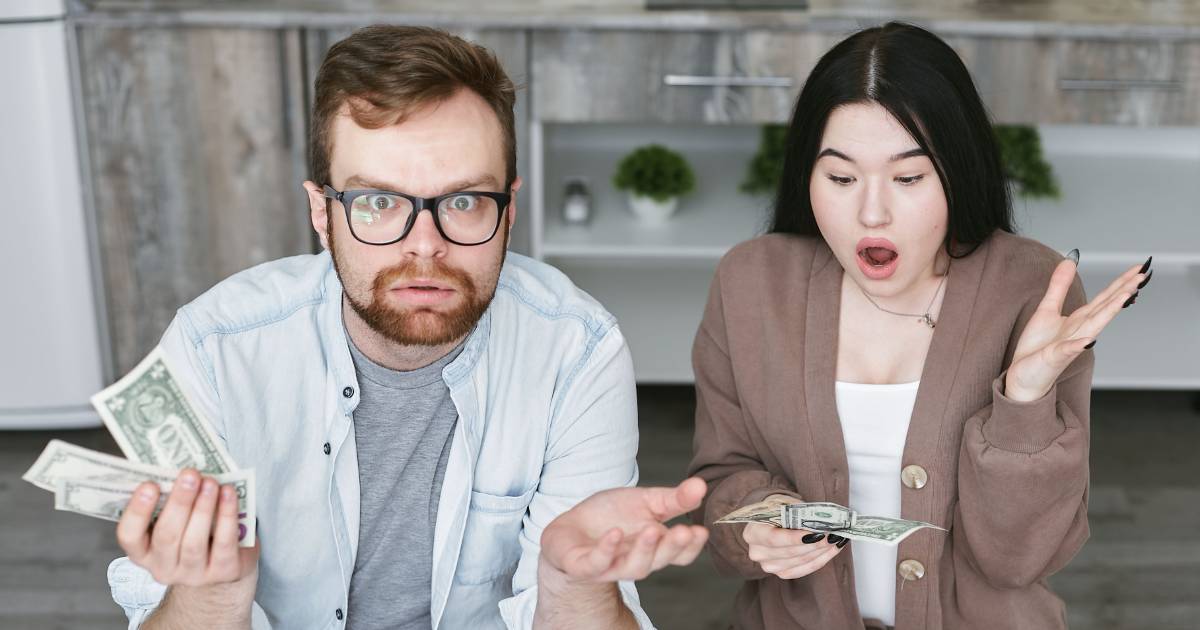 Couple offered HOA $5,000 to be left alone, only for it to demand $38,000 and a public apology. A judge made sure it got neither