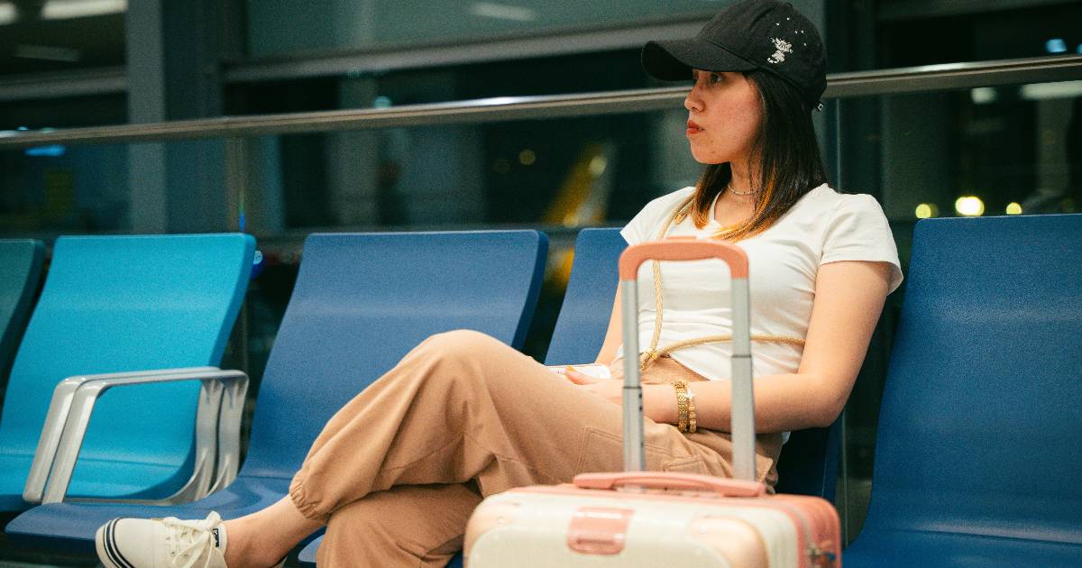 Delta agent blocked a pregnant woman’s breast pump and dismissed Delta’s own policy as 'just AI.' Her response had the airline apologizing fast