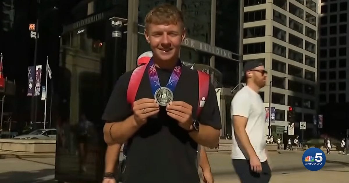 His uncle made one Facebook request before his nephew's Chicago Marathon. Strangers went above and beyond