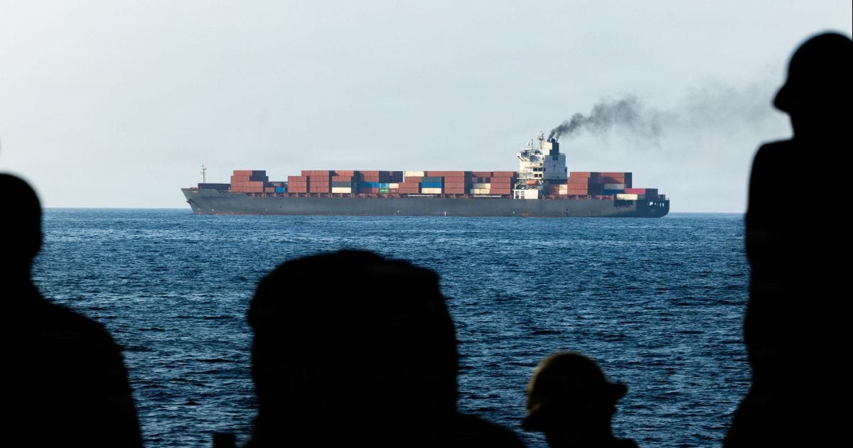 Iran threatens to 'expel' US from region as Tehran links Hormuz reopening to troop exit