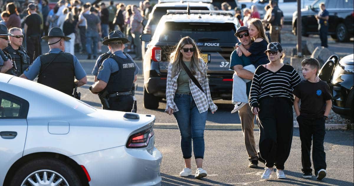 'Don't make calls': Mother who survived 2001 school shooting guides son through Oregon massacre