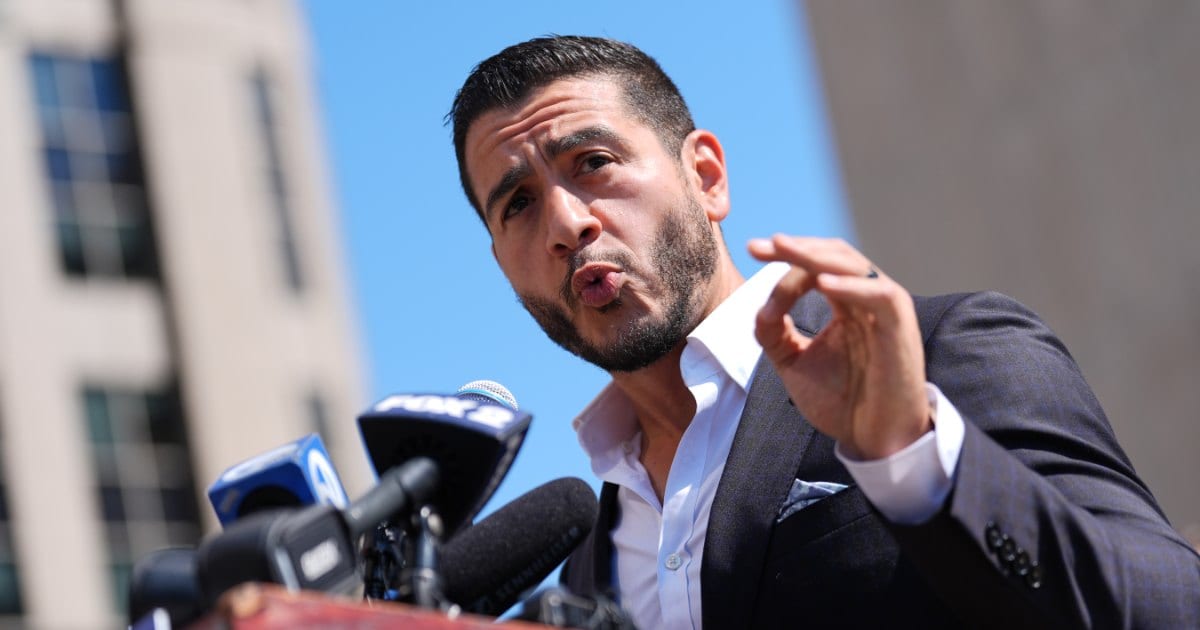 Fact Check: Did Abdul El-Sayed threaten journalists who questioned his alleged extremist links?