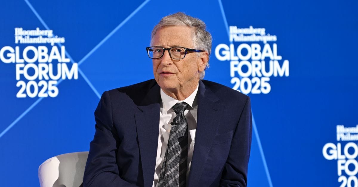 Fact Check: Did Bill Gates spend $1 billion on a procedure to reverse his aging?