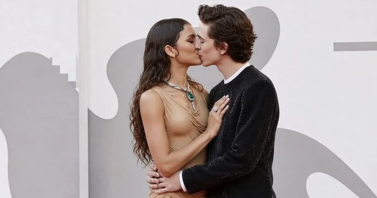 Fact Check: Did Zendaya and Timothee Chalamet kiss at 'Dune: Part Three' red carpet premiere?