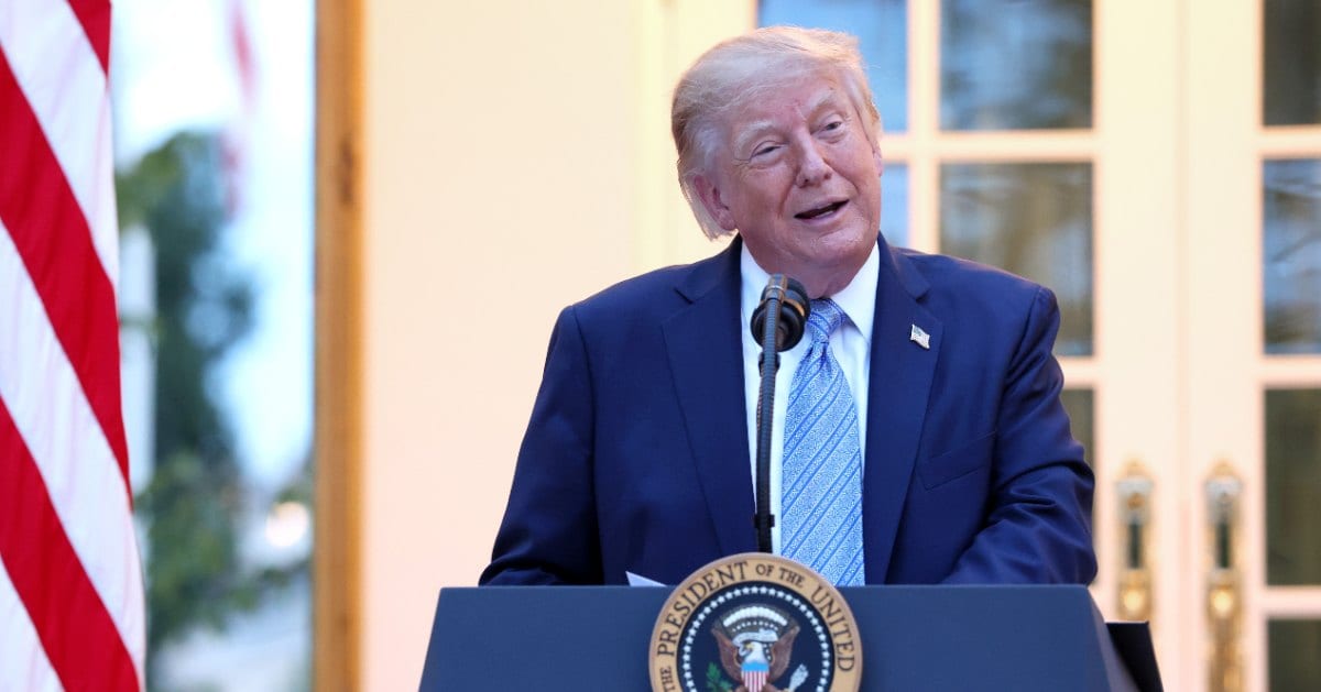 A viral social media post claims President Donald Trump recognized a White House janitor who is retiring after 22 years of service (Anna Moneymaker/Getty Images)