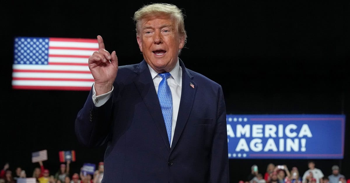 President Donald Trump will campaign in Salina, Kansas, and Dubuque, Iowa, this weekend (AP/ Jacquelyn Martin)