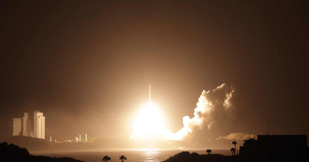 JAXA's historic MMX mission lifts off towards Mars to bring back first-ever samples from Phobos