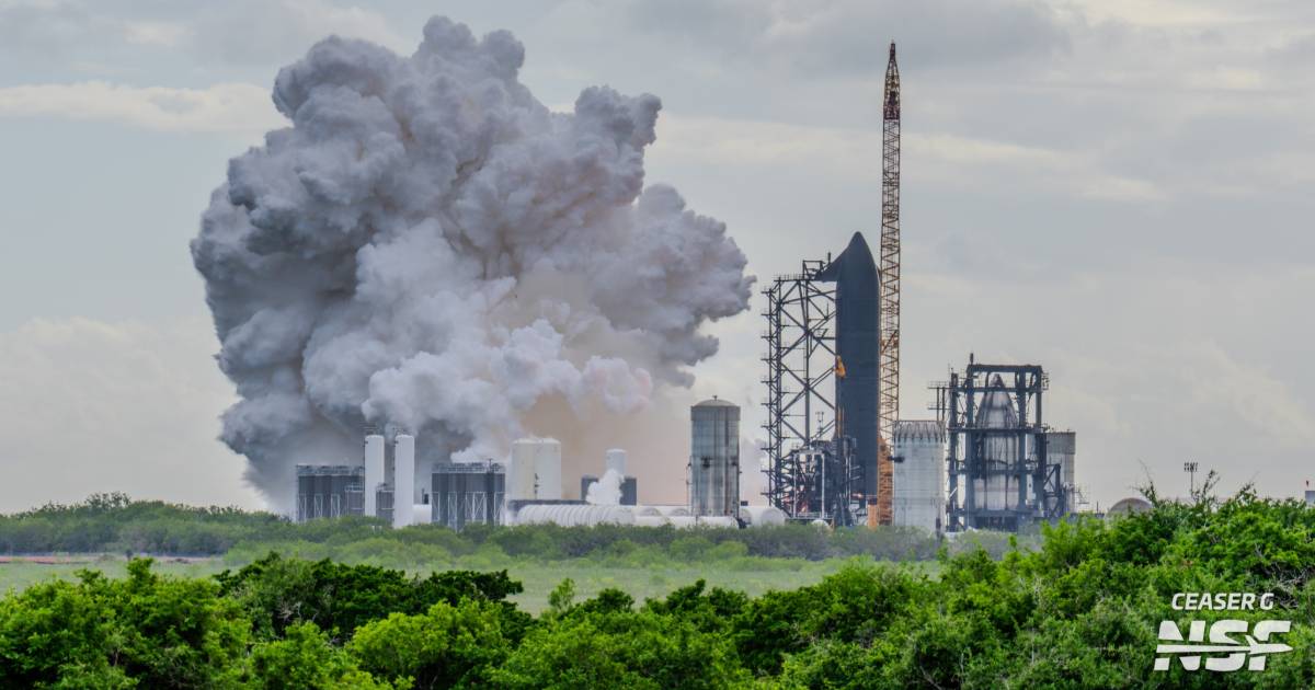 SpaceX conducts a six-engine static fire test of Ship 42 ahead of Starship Flight 15; watch video
