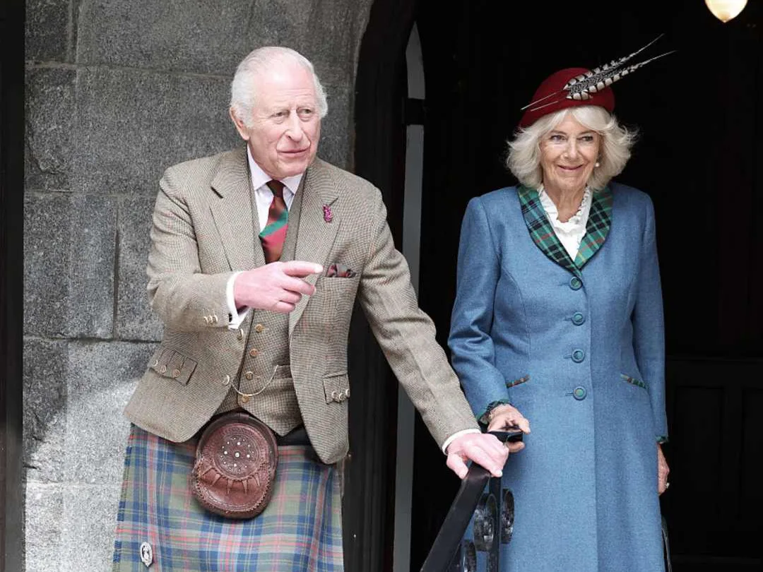 A Royal Dose of Shade