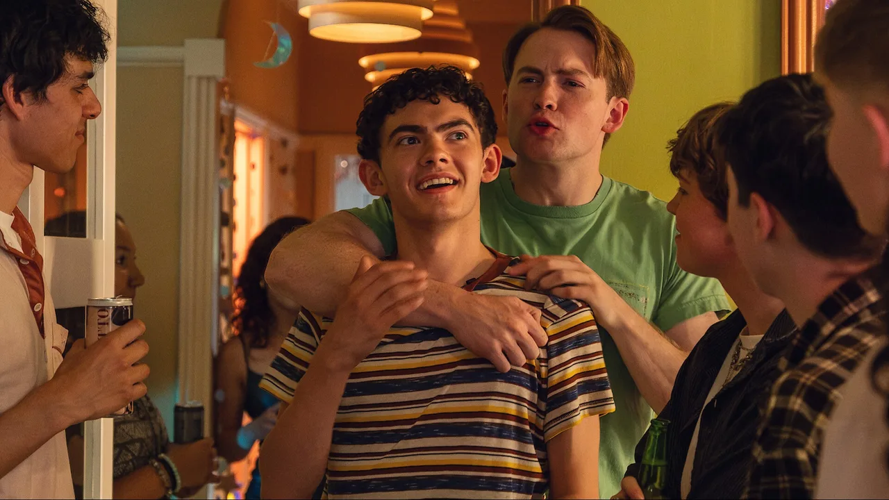 7 New Movies and TV Shows to Watch This Weekend on Netflix, Hulu, Prime Video, and More