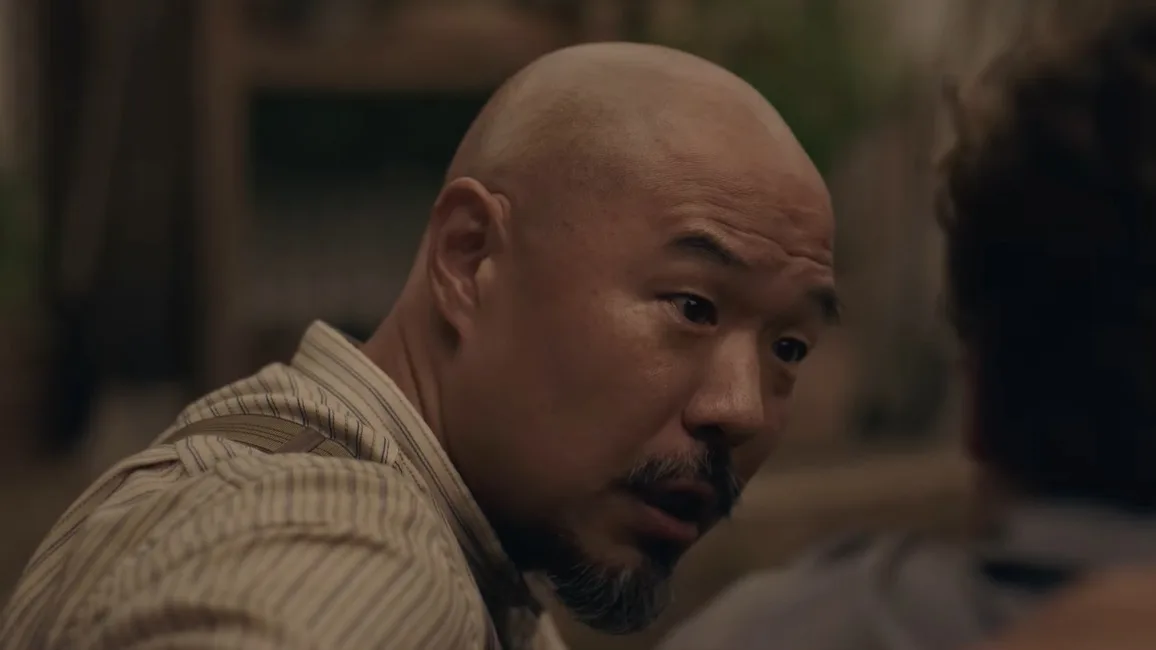 Hoon Lee as Lee