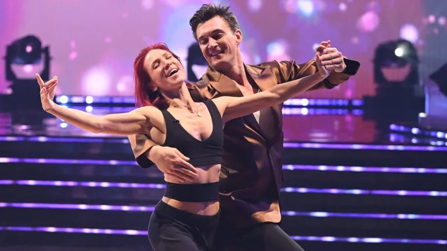 Tyler Cameron and Sharna Burgess