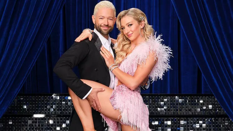 Amber Glenn and Pasha Pashkov