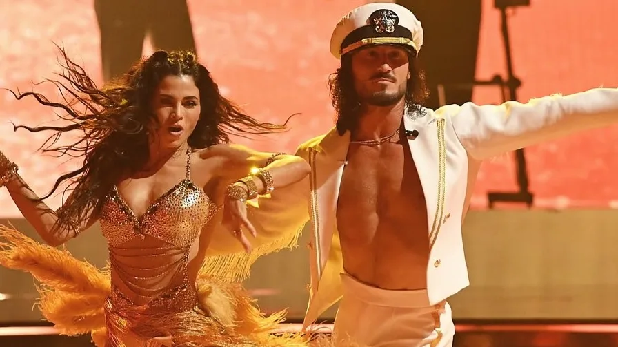 Jenna Dewan and Val Chmerkovskiy