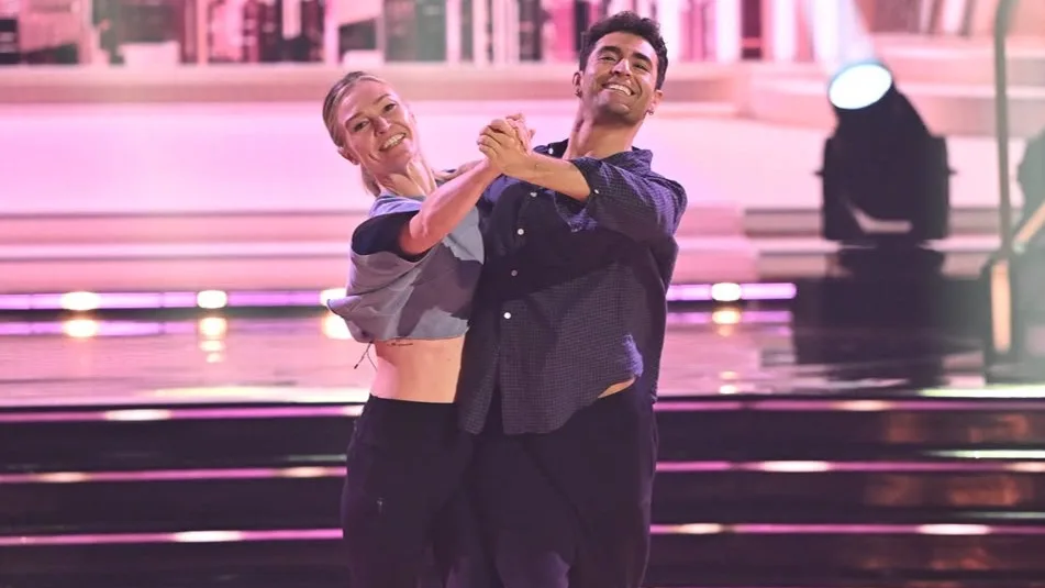 Julia Stiles and Ezra Sosa