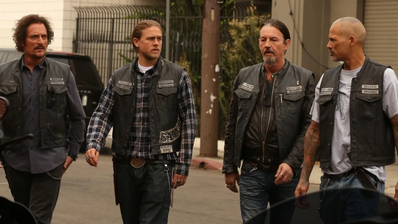 Legends Cast: Sons of Anarchy Spinoff Reunites Charlie Hunnam With OG Cast Members in a Wild Twist