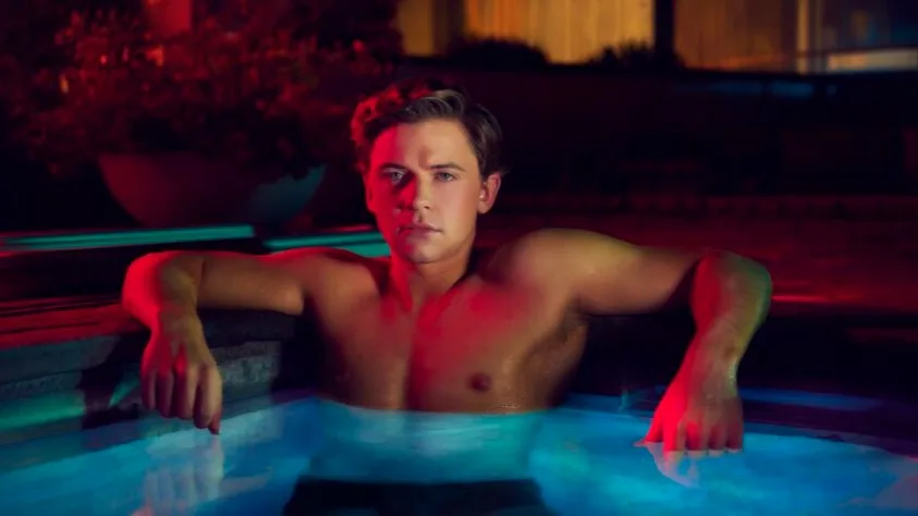 Igby Rigney as Bret Easton Ellis
