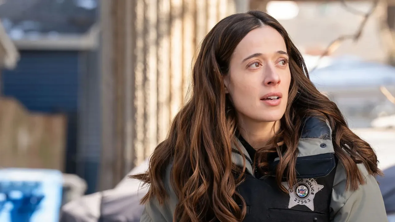 Marina Squerciati as Kim Burgess: Returning