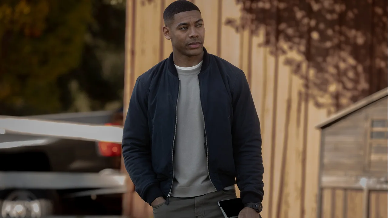 Aaron Pierre as John Stewart