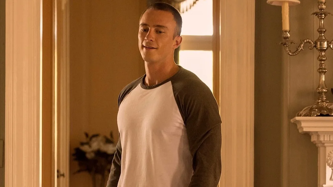 Drew Starkey as Rafe Cameron