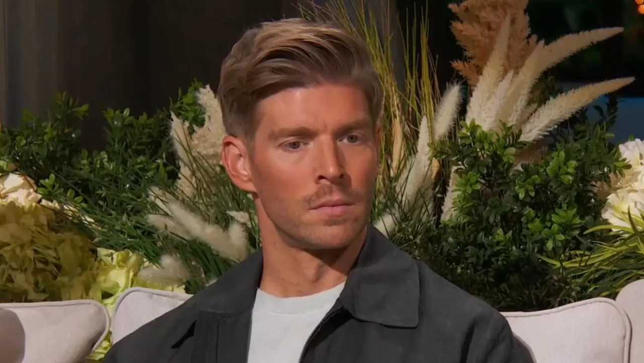 Kyle Defends Amanda