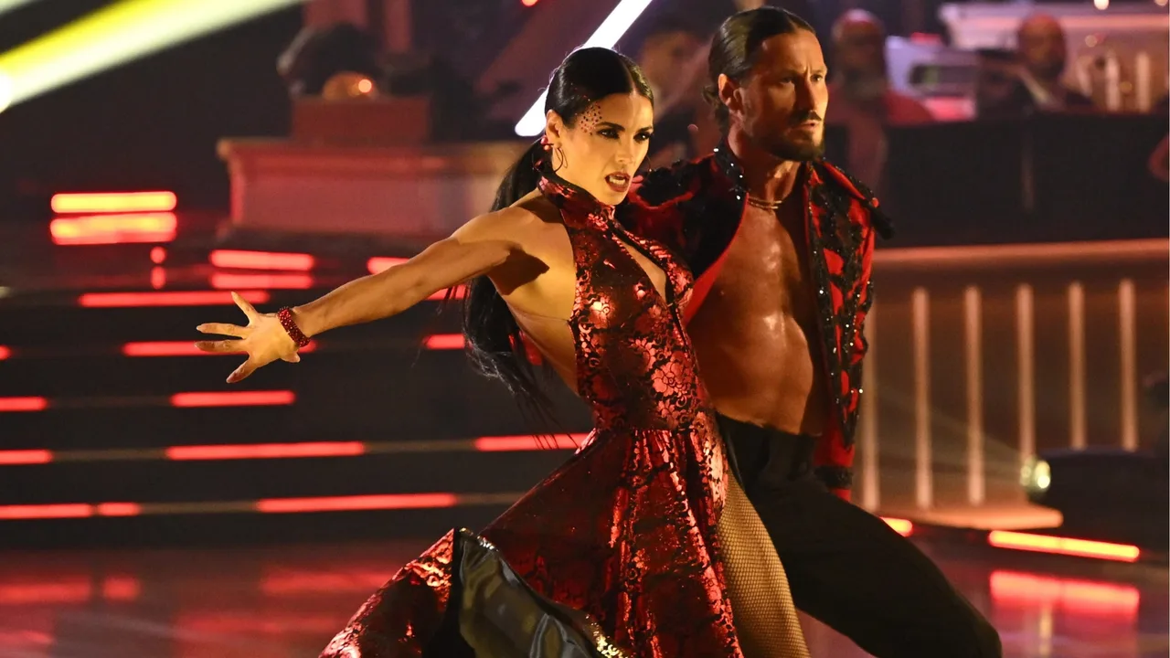 Jenna Dewan and Val Chmerkovskiy