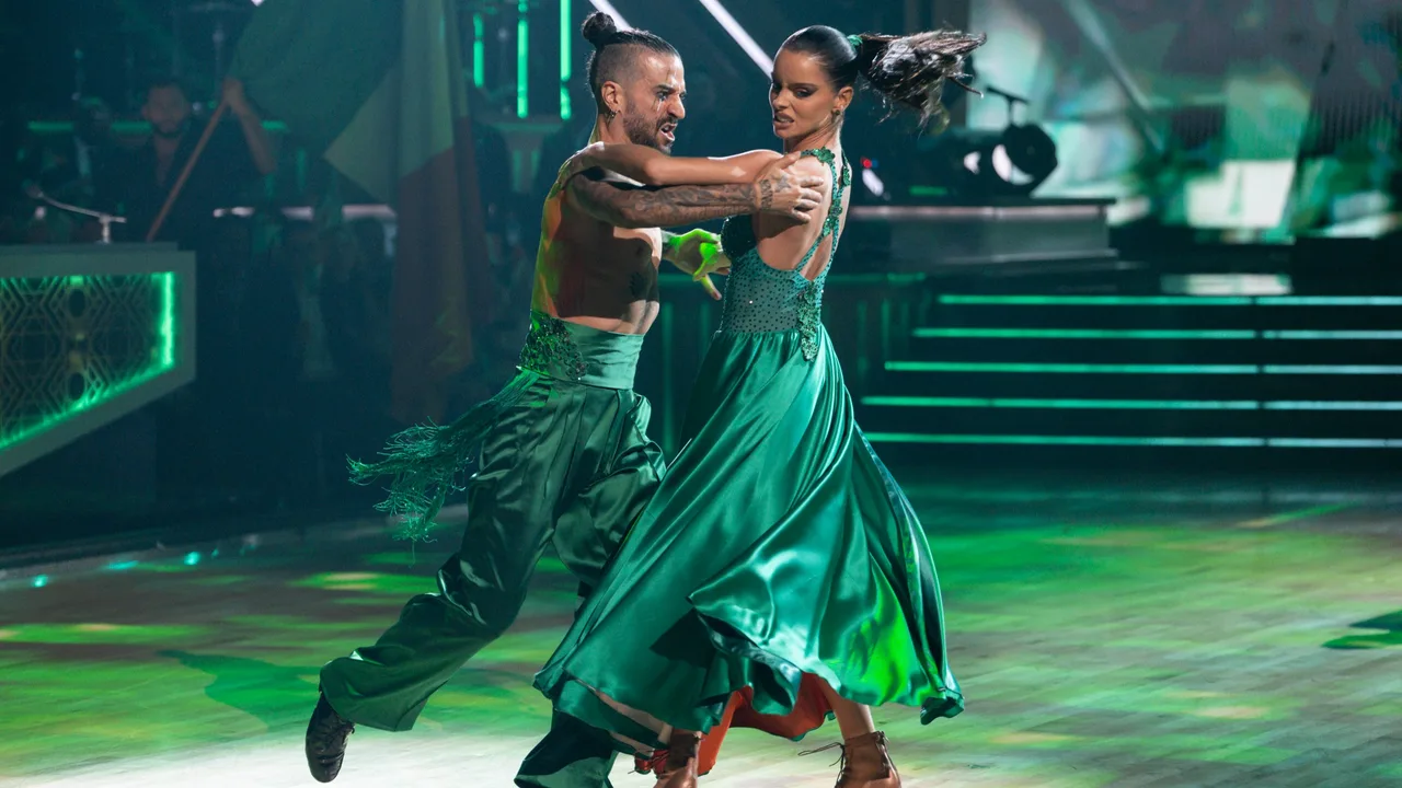 Maura Higgins and Mark Ballas