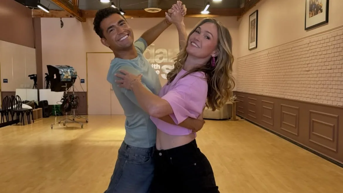 Julia Stiles and Ezra Sosa