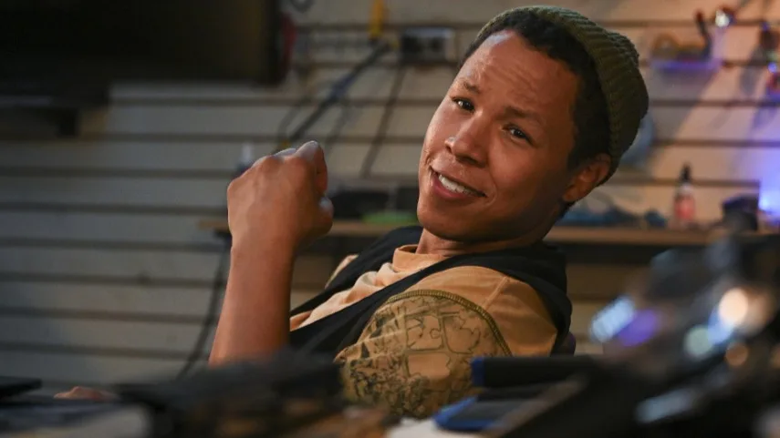 Eric Graise as Bobby Exley