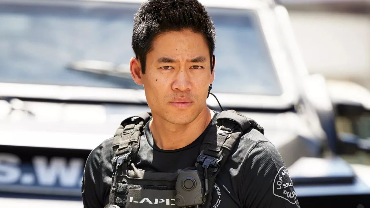 David Lim as Victor Tan