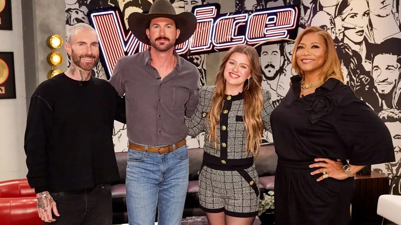The Voice Season 30 judges Adam Levine, Riley Green, Kelly Clarkson, and Queen Latifah pose for a photo (NBC)