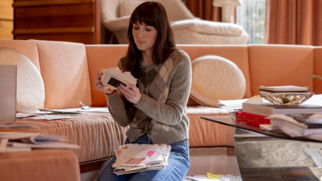 Dakota Johnson as Lowen Ashleigh