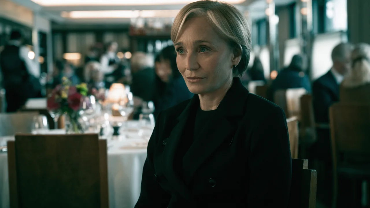 Kristin Scott Thomas as Diana Taverner