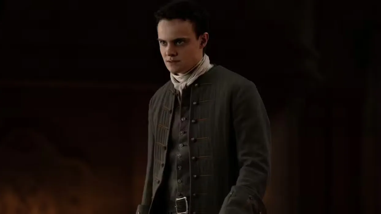 Séamus McLean Ross as Colum MacKenzie