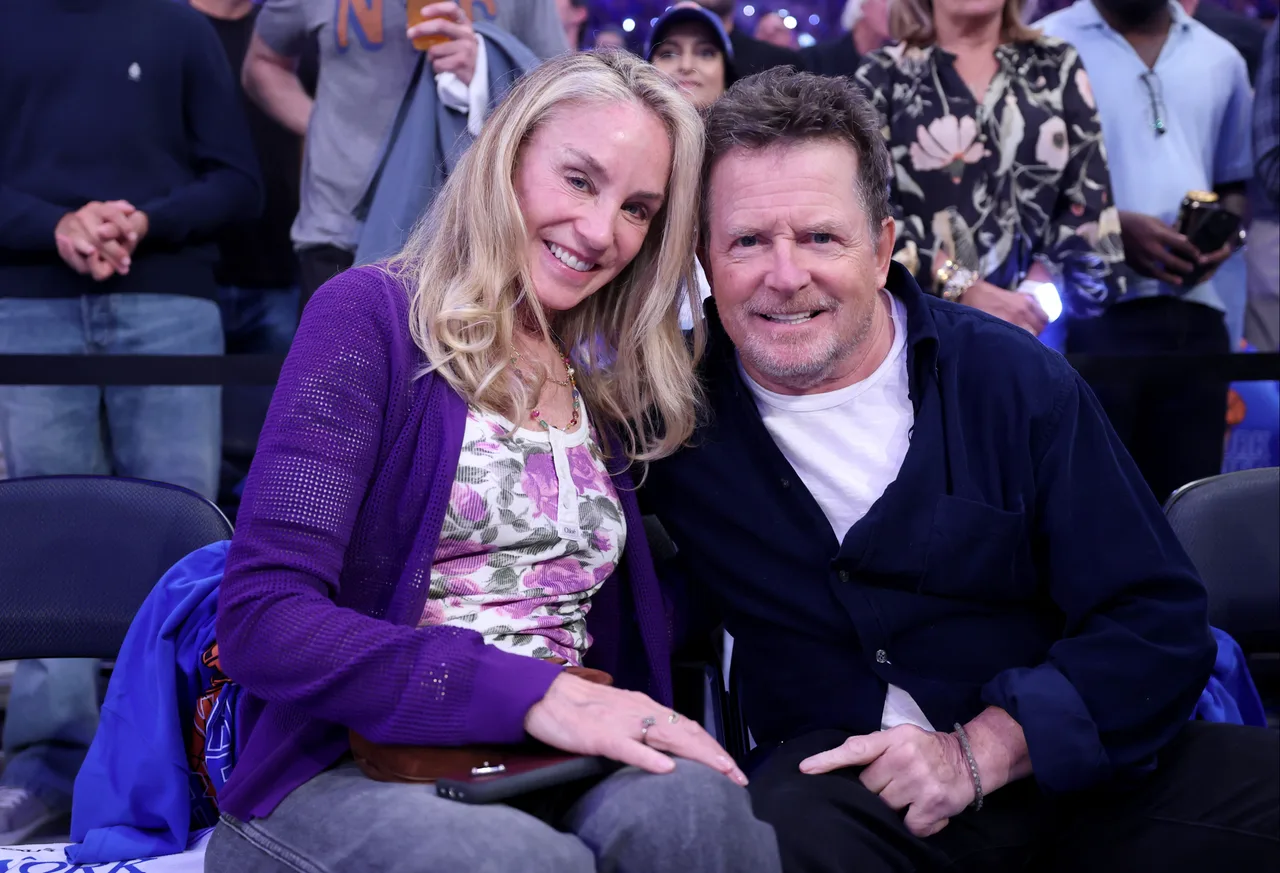 Michael J. Fox and Tracy Pollan enjoy a courtside date night