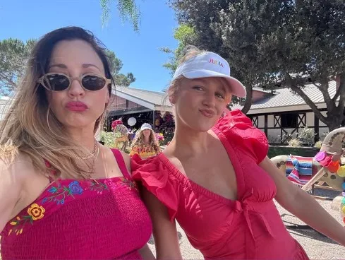 Kaley Cuoco shares a frame with friend and co-star Julia Schlaepfer
