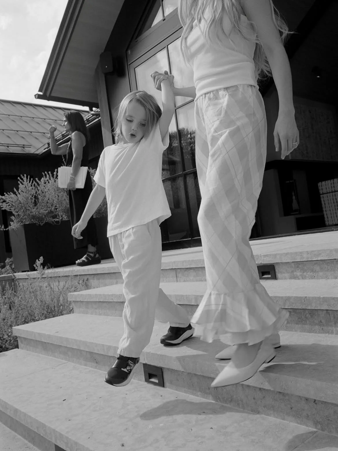 A sweet stroll with Emma and Rhodes