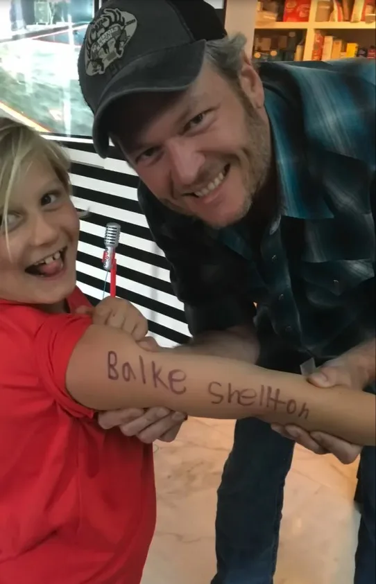 Zuma shows off adorable Blake Shelton marker pen tattoo