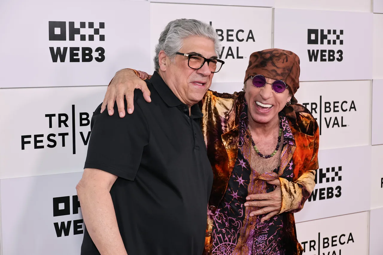 Vincent Pastore supported 'The Sopranos' co-star and longtime friend during last public outing