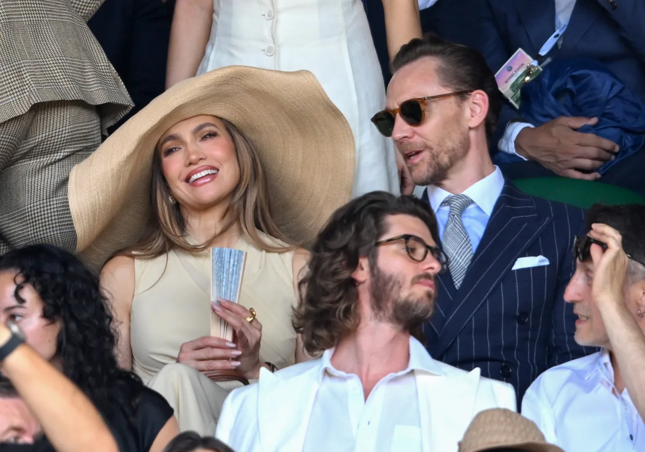 Jennifer Lopez and Tom Hiddleston steal a few fun moments at Wimbledon