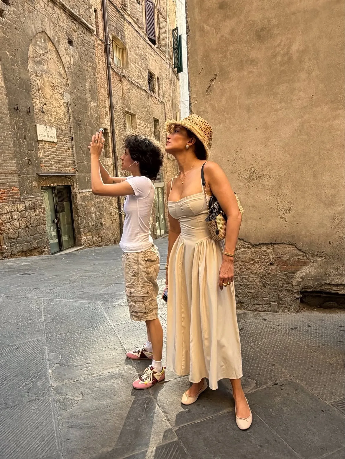 Jennifer Lopez enjoys sightseeing with Oskar