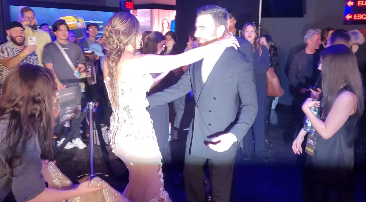 Jennifer Lopez rushes to hug Brett Goldstein