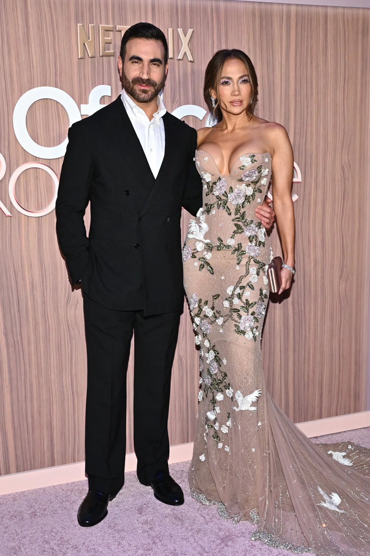 Jennifer Lopez and Brett Goldstein showcases effortless chemistry