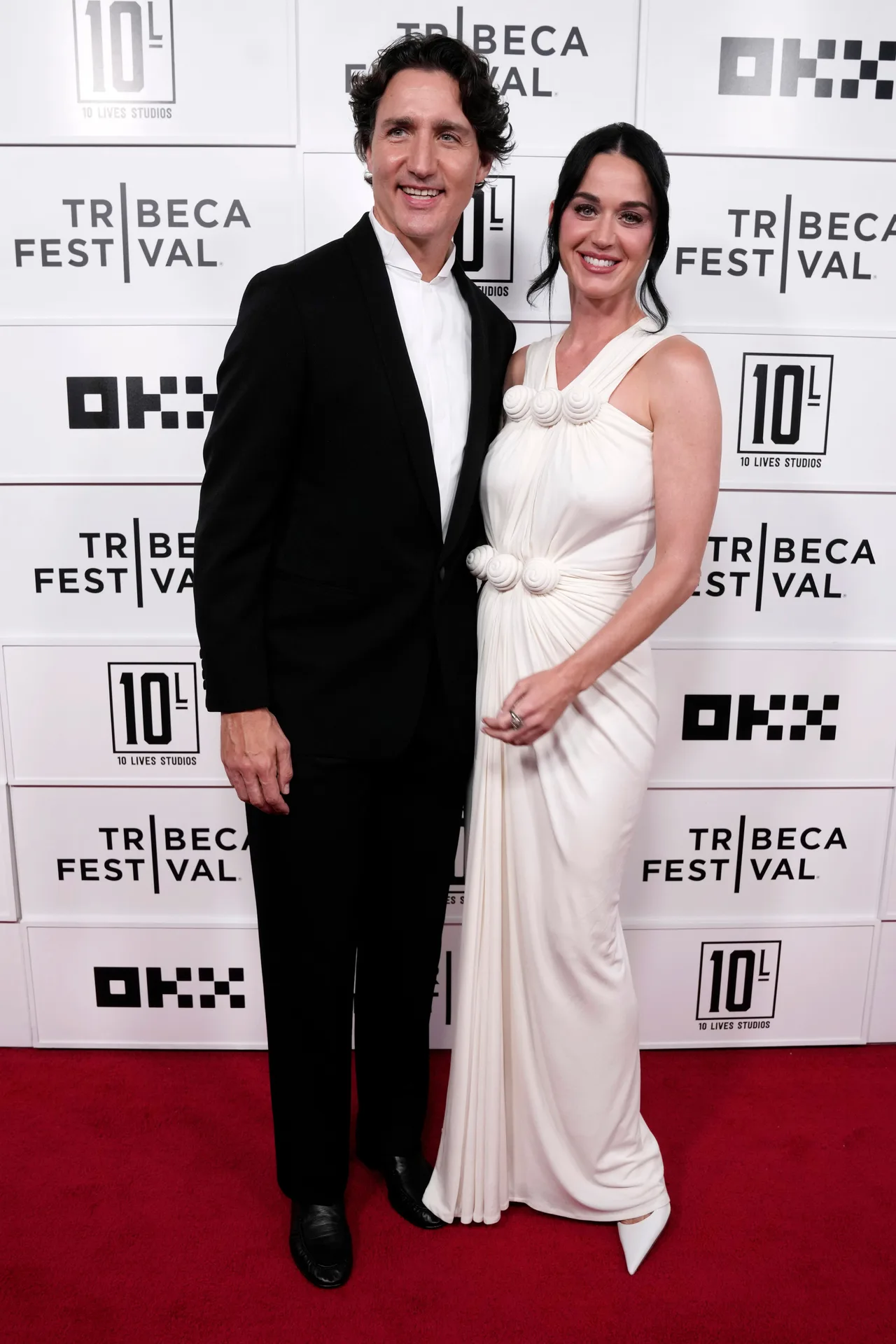 Katy Perry and Justin Trudeau go red carpet official