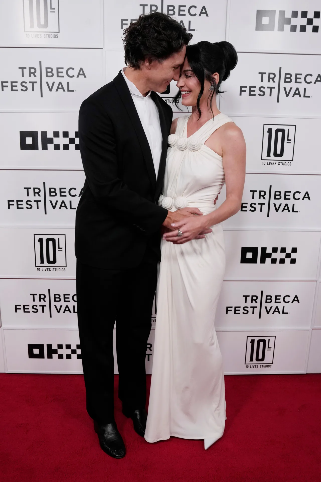 Justin Trudeau and Katy Perry pack on the PDA at Tribeca Film Festival